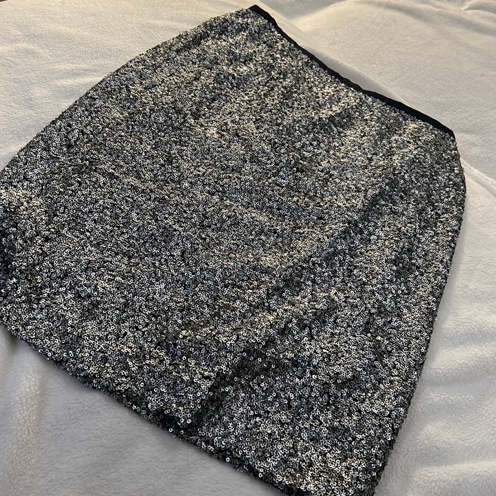 Mignon Doo SEQUENCED Silver MIDI SKIRT